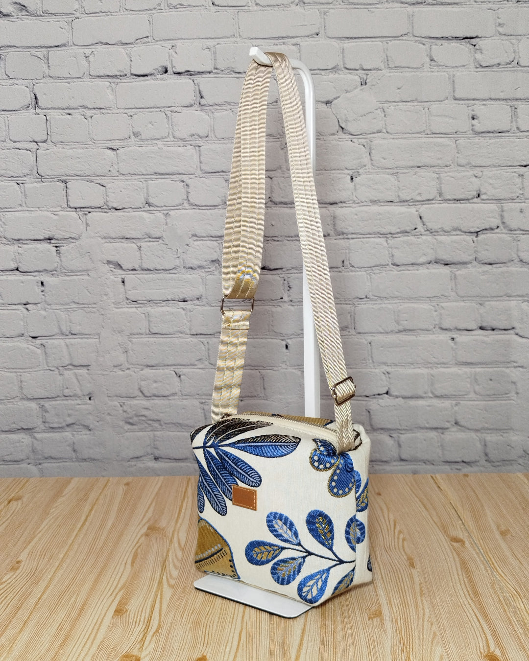 tracolla cubotto fantasia foglie Blu2 GreKri Bags