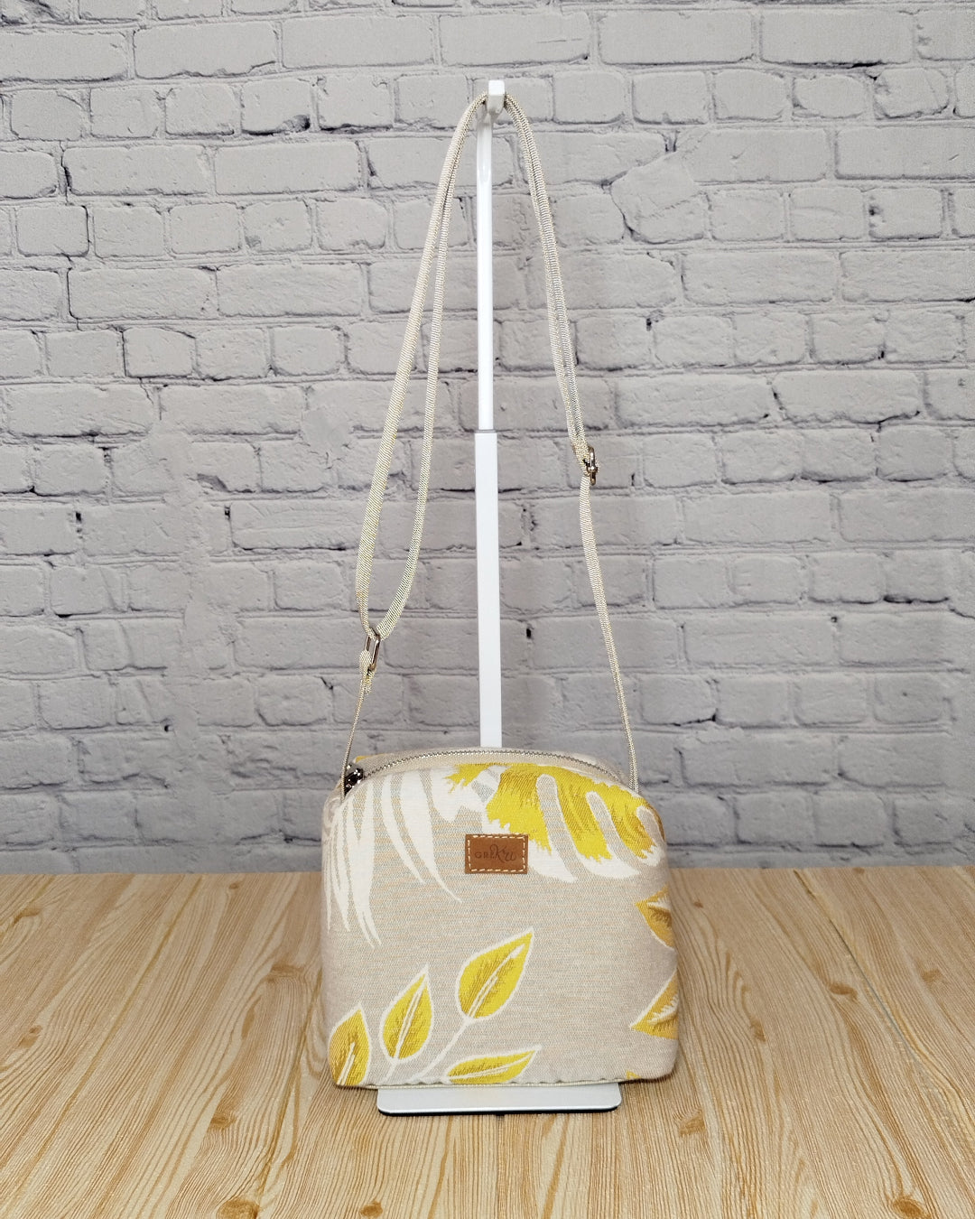 tracolla cubotto fantasia foglie gialle GreKri Bags